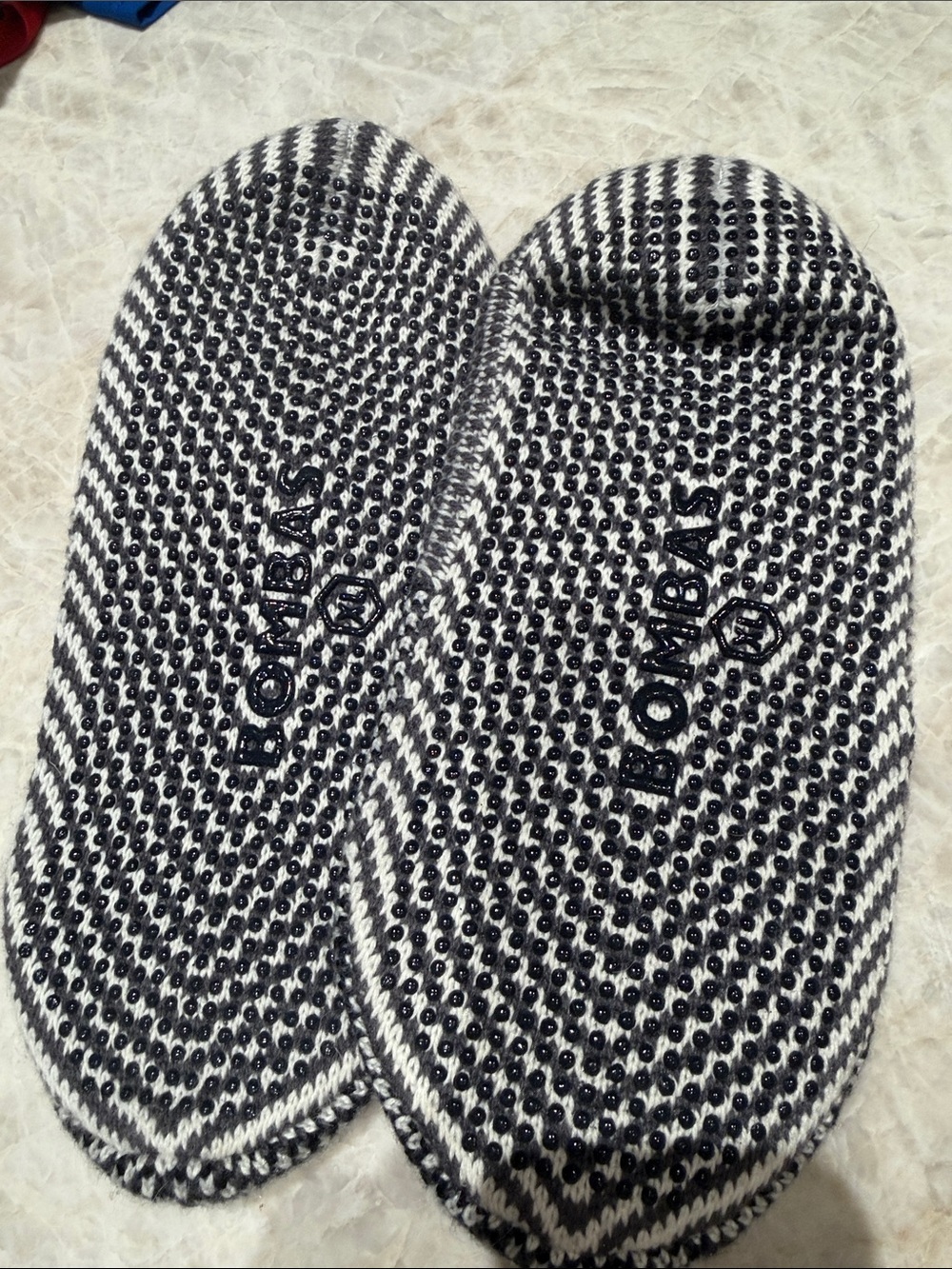 Bombas Black and White Knit Low-Cut Casual Sock Gripper Slippers - Picture 4 of 5